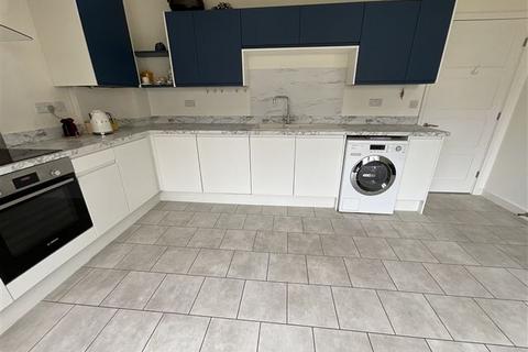 28a Hall Road, Handsworth, Sheffield, S13 9AG