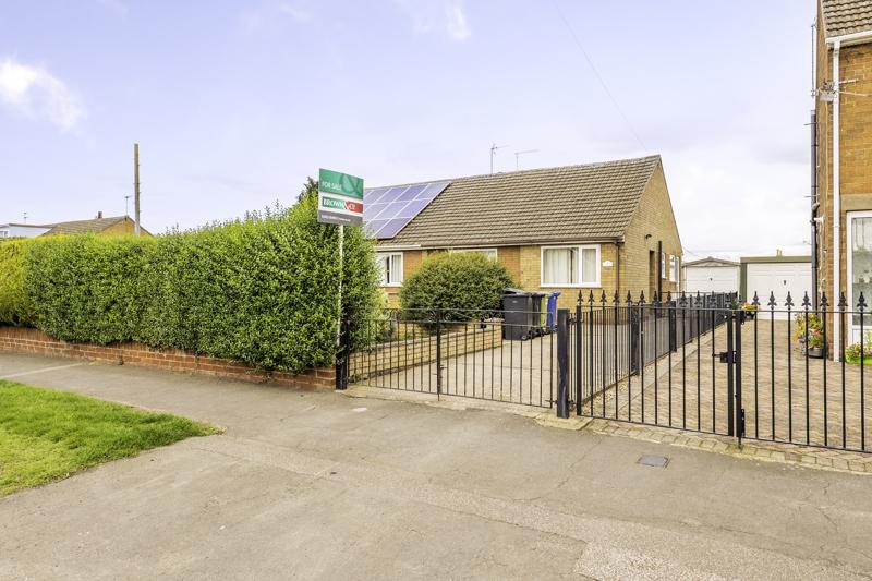 Honeyholes Lane, Dunholme, Lincoln, Lincolnshire, LN2 3SH 2 bed semi