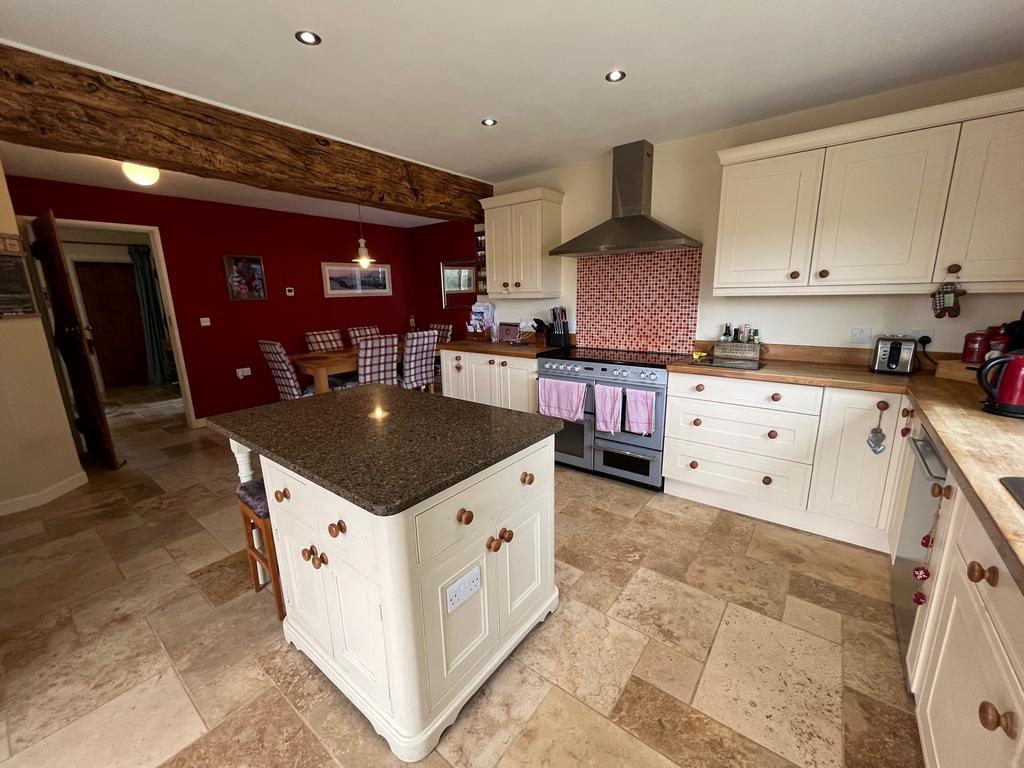 Open Plan Kitchen and Dining Room