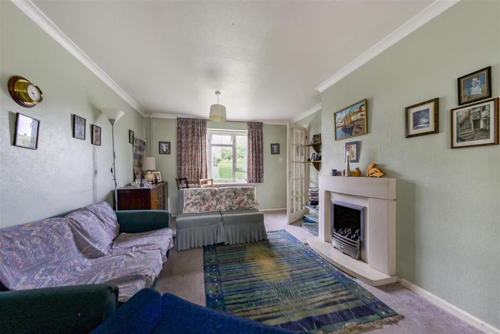 Graham Road, Hampton 3 bed end of terrace house for sale £600,000