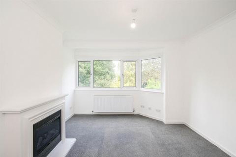 2 bedroom apartment to rent, Westview Drive, Woodford Green