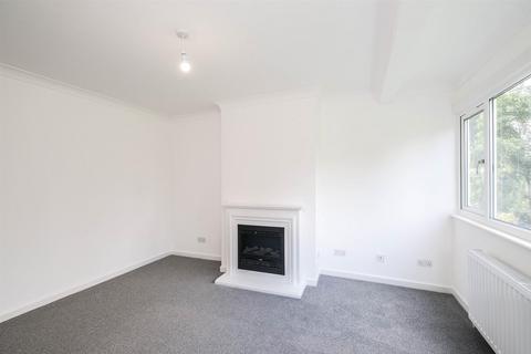 2 bedroom apartment to rent, Westview Drive, Woodford Green