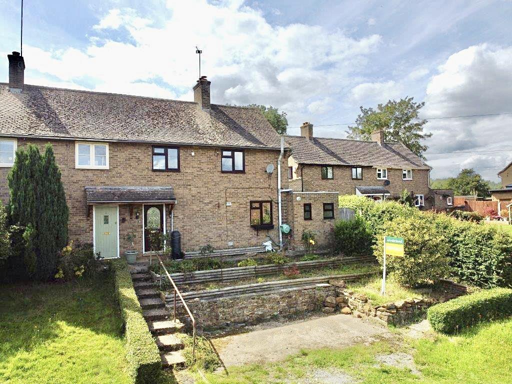 Old Road, Scaldwell, Northamptonshire... 3 bed semidetached house £