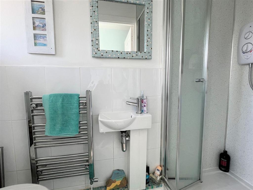 Cloakroom/Shower Room