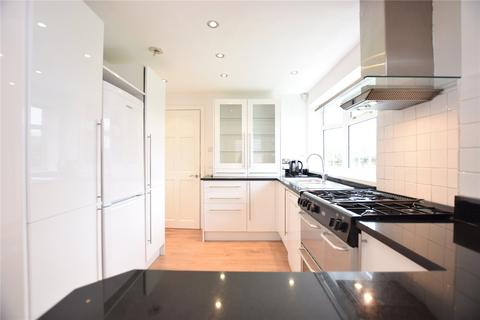 3 bedroom bungalow to rent - High Ash Drive, Leeds, West Yorkshire