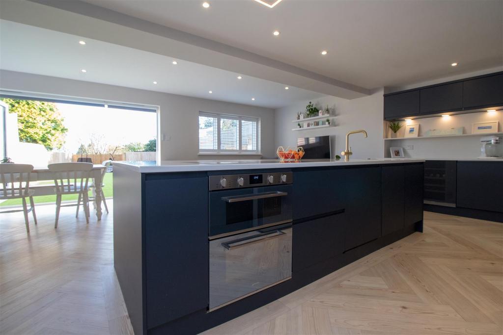 Millcroft, Brighton 5 bed detached house for sale £850,000