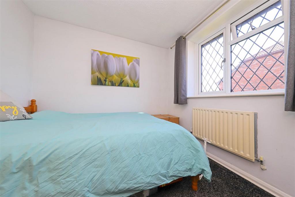 Nicholas james elder close bed 3.jpg