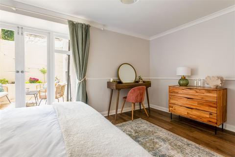 2 bedroom apartment for sale, Marine Parade, Brighton