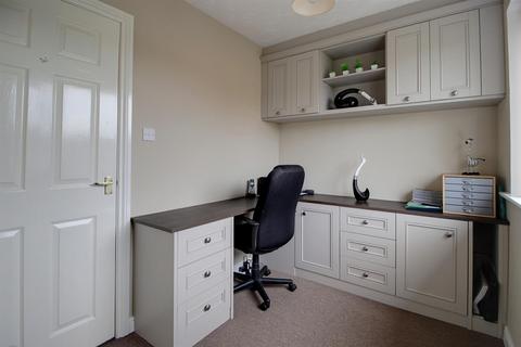 2 Amsterdam Way, Dereham, NR19 1XH