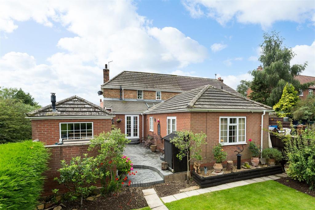 North Back Lane, Terrington, York 3 bed house £395,000