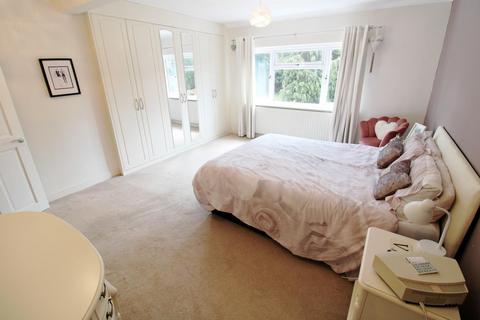 64 Lodge Hill, Welling, DA16 1BW
