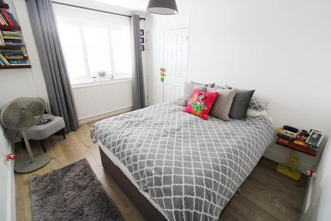40 Gwillim Close, Sidcup, DA15 9NQ