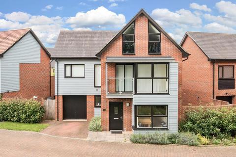 34 Beadsman Crescent, Leybourne, West Malling, ME19 5FB