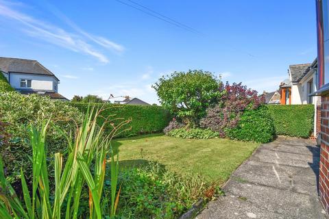 2 Ackworth Crescent, Yeadon, Leeds, LS19 7BT