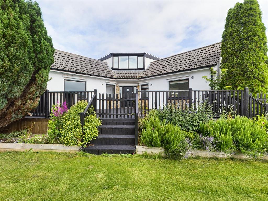 Bempton Lane, Bridlington 2 bed detached bungalow for sale £219,950