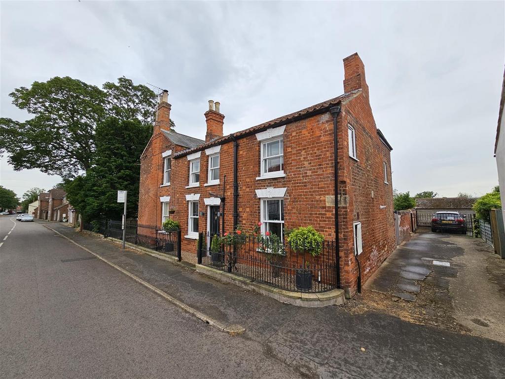 Salem Street, Gosberton, Spalding 3 bed house for sale £180,000