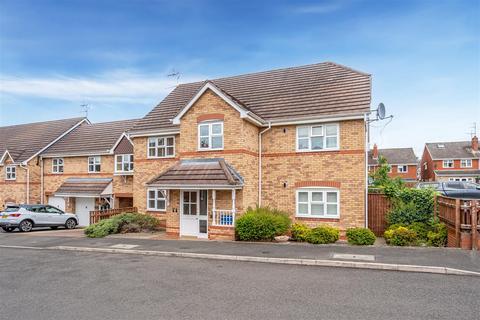 1 bedroom flat for sale, 10 Cygnet Court, Wombourne, Wolverhampton