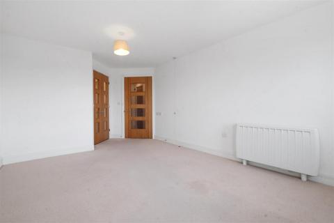 1 bedroom apartment for sale, Claridge House, Church Street, Littlehampton