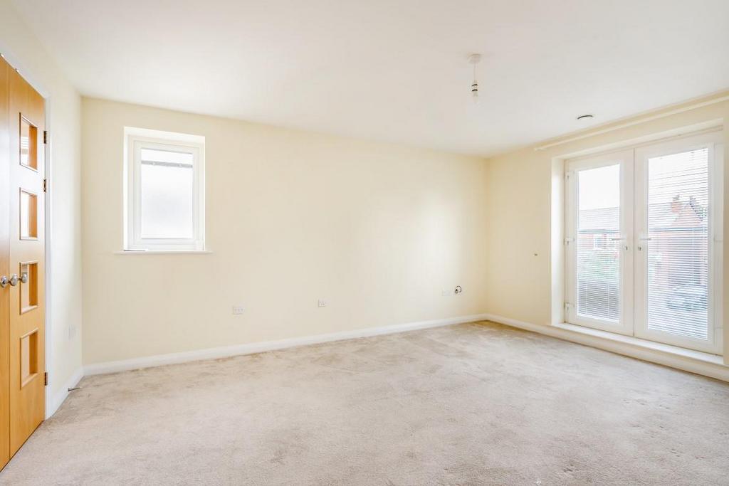 8564783-interior10 (Medium).jpg