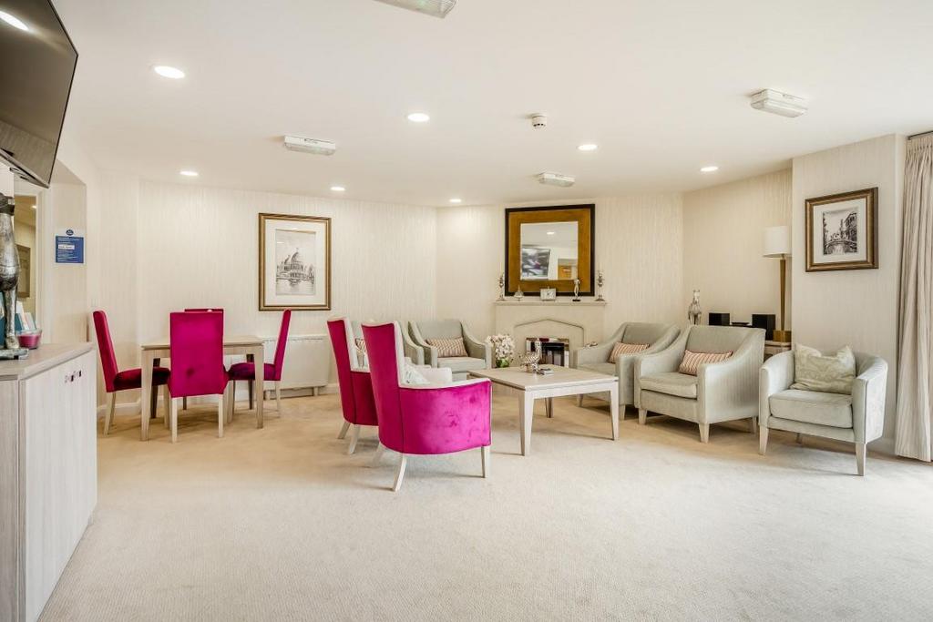 8564783-interior22 (Medium).jpg
