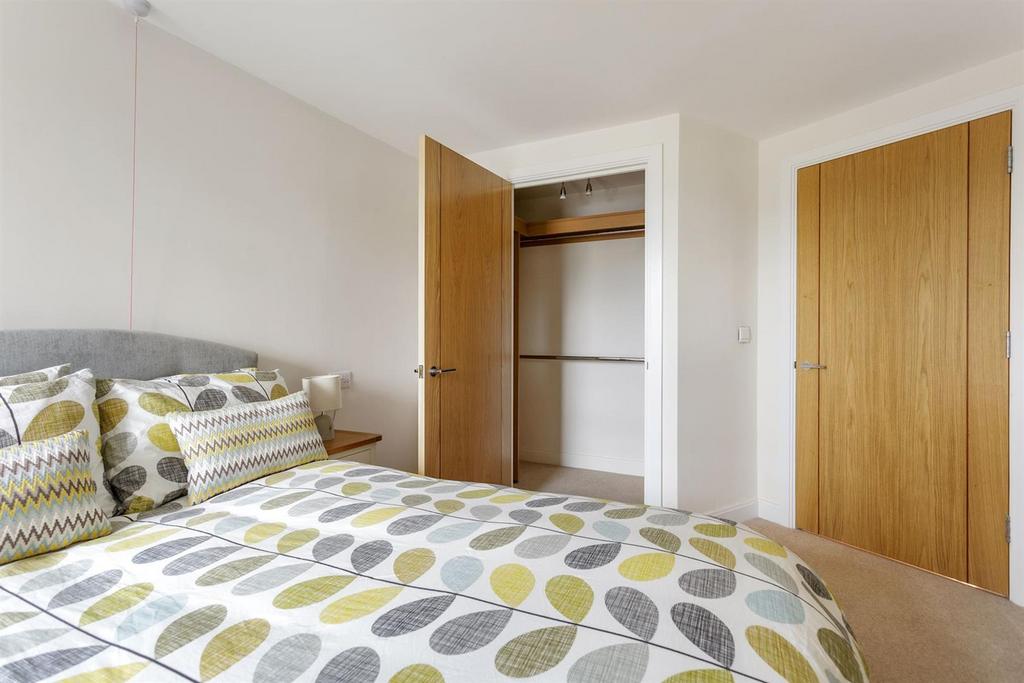 04-SHPMCS 14 Austen Place Bed4-2-medium.jpg