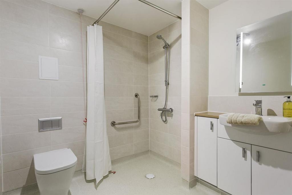 01-SHPMCS 14 Austen Place Bathroom1-2-medium.jpg