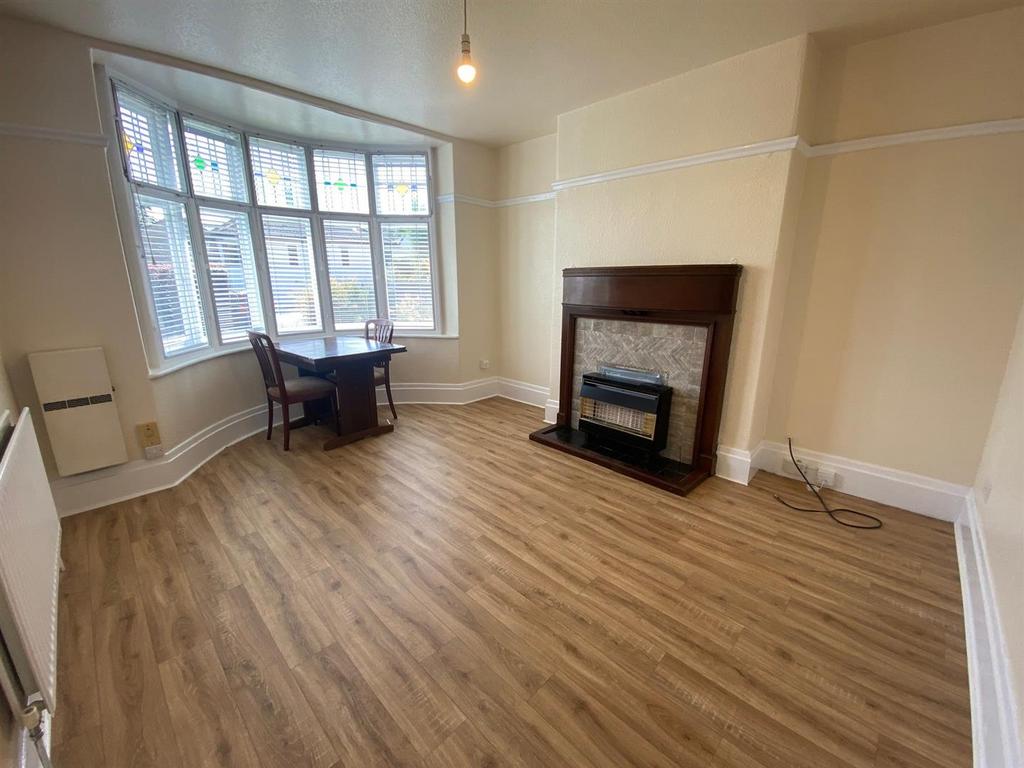 Allison drive, Huddersfield 1 bed flat £450 pcm (£104 pw)