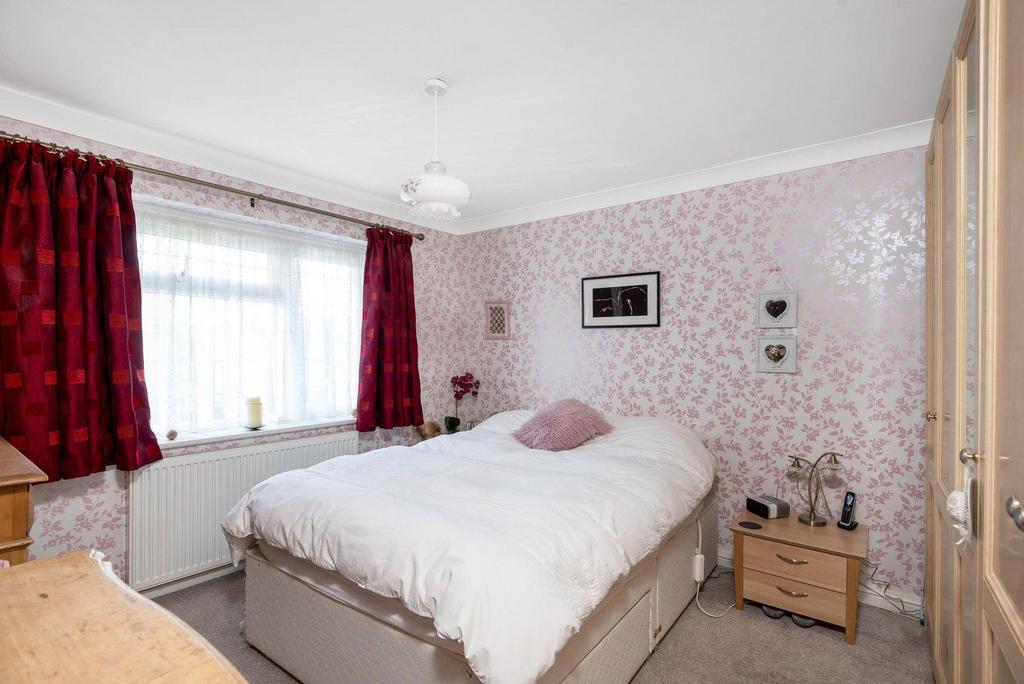 Bedroom 1.jpeg