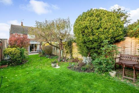 17 Long Walk, Istead Rise, Gravesend, DA13 9HH