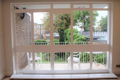 2 bedroom apartment to rent, Greville Place, St Johns Wood