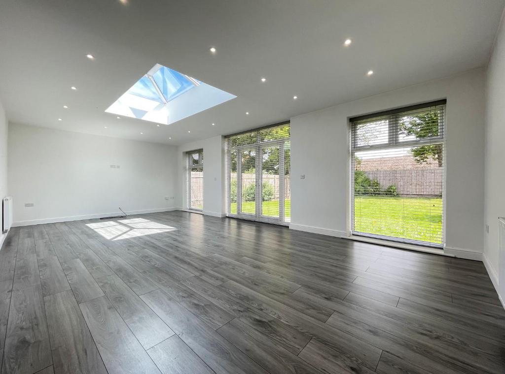 Open plan family/dining room
