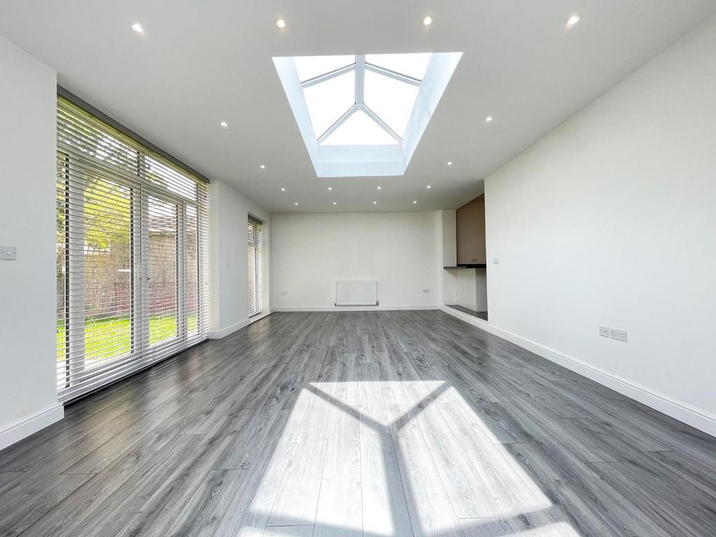 Open plan family/dining room