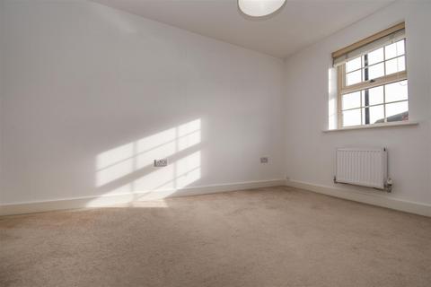 28 Bunkers Hill Road, Hull, HU4 6BD