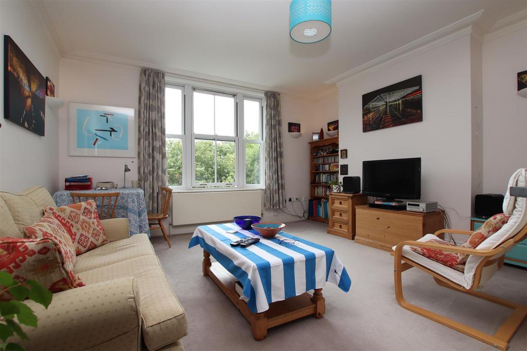 Living Area.JPG