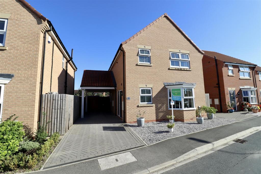 Hawling Road, Market Weighton, York 3 bed detached house for sale £