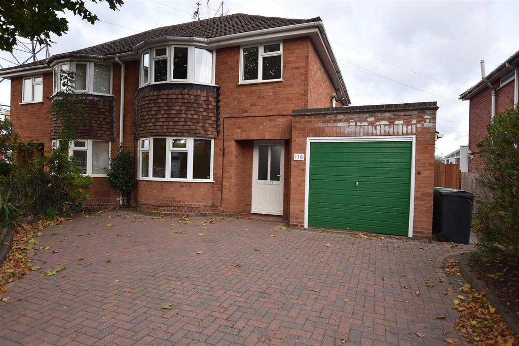 Comer Road, Worcester WR2 3 bed house £1,100 pcm (£254 pw)
