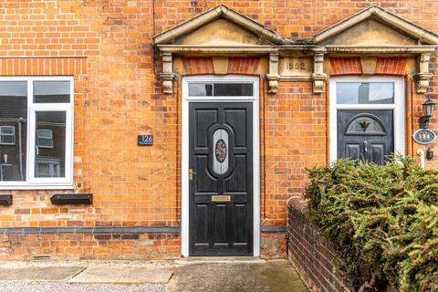 4 bedroom semi-detached house for sale - Winsover Road, Spalding