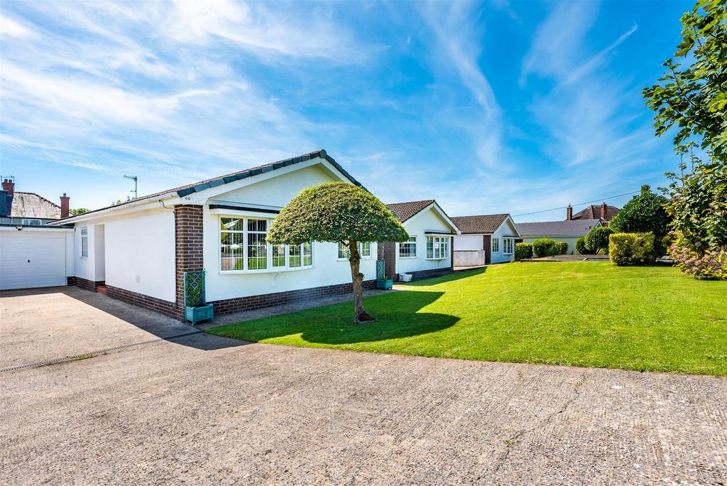 Withy Park, Swansea 3 bed detached bungalow for sale £400,000