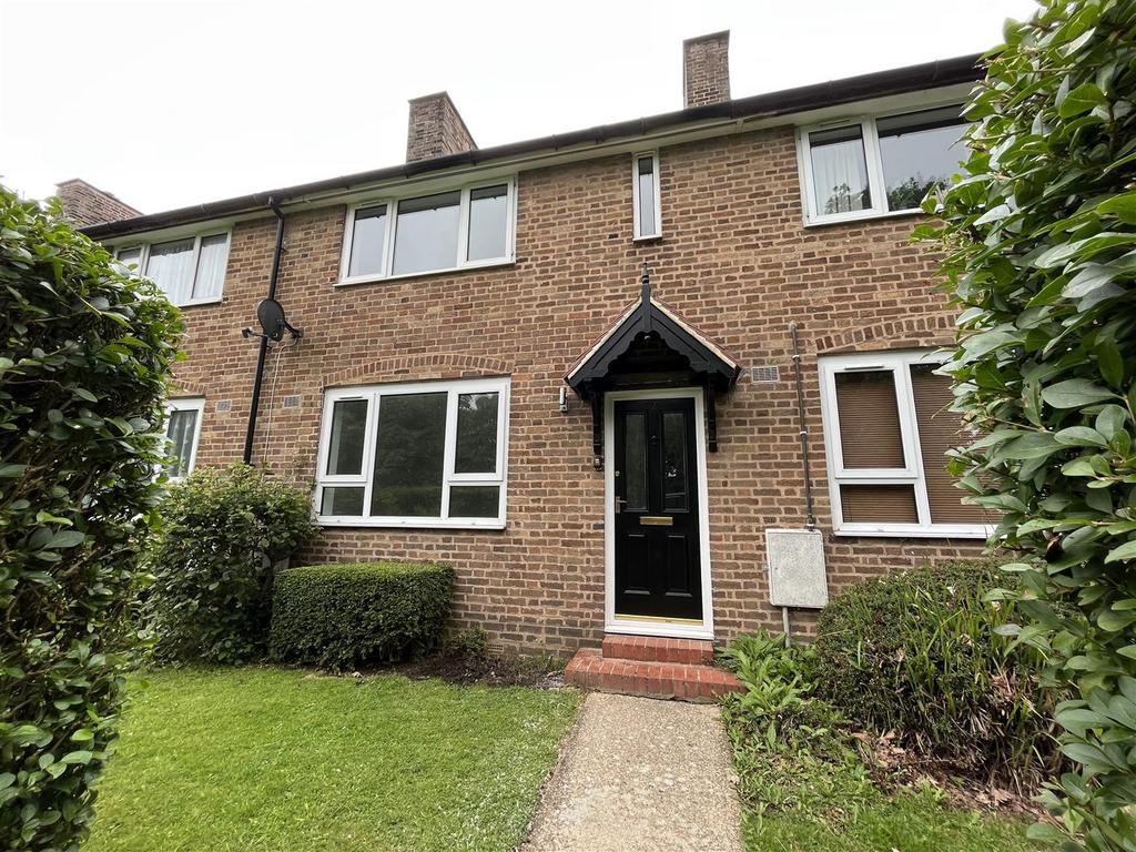 The Close, Dishforth Airfield 2 bed terraced house £800 pcm (£185 pw)