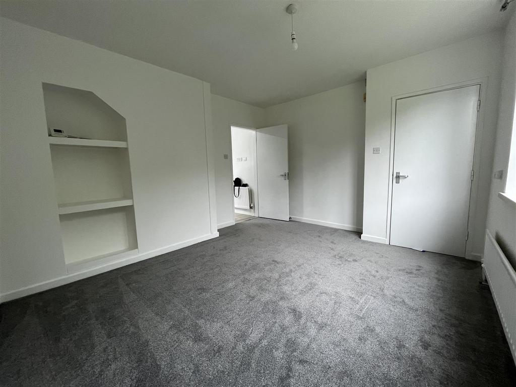 The Close, Dishforth Airfield 2 bed terraced house £800 pcm (£185 pw)