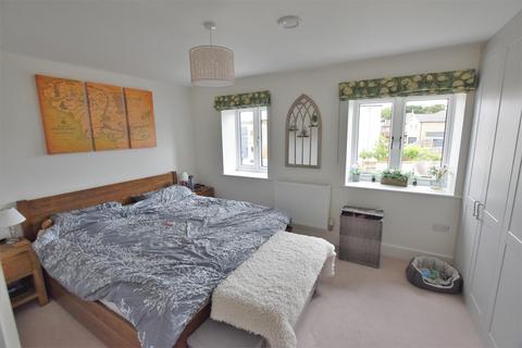 27 Chadwick Place, Ambrosden, Bicester, OX25 2BG