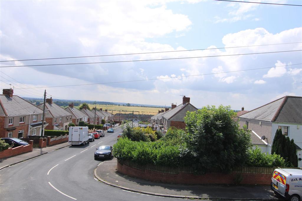 Derwent Road, Ferryhill 5 bed semidetached house for sale £150,000