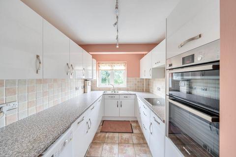15 Millgarth Court, Collingham, Wetherby, LS22 5JZ