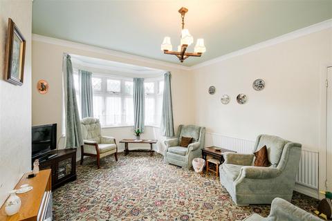 21 Gunners Grove, London, E4 9SR
