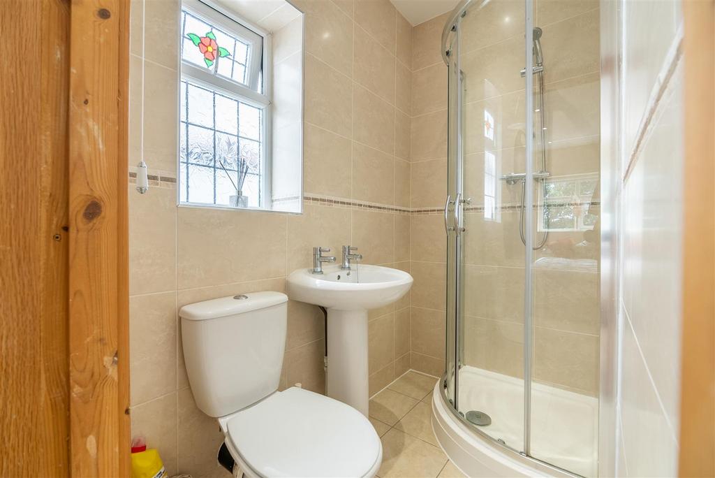 Bed 2 En-suite