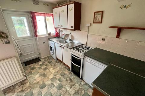 32 Blenheim Road, Shirley, Solihull, B90 3QJ