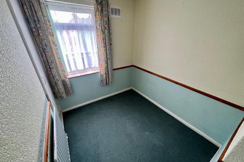 32 Blenheim Road, Shirley, Solihull, B90 3QJ