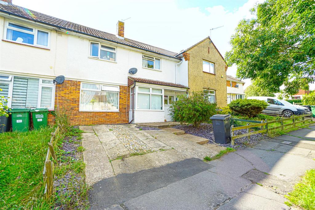 Edinburgh Road, St Leonardsonsea 3 bed terraced house for sale £282,000