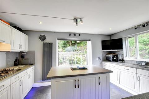 3 bedroom detached house for sale, Military Road, Rye
