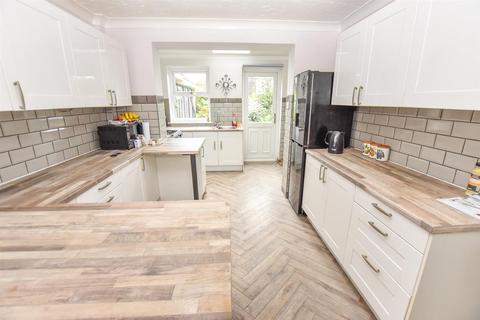 4 bedroom detached house for sale, Broughton Road, South Woodham Ferrers